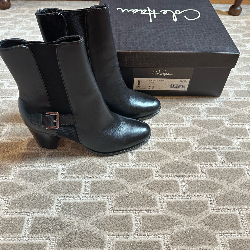 Cole Haan Callan Short Boot Sz 5.5 Black Like New EEUC